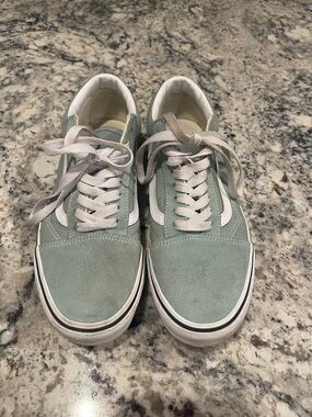 Vans Low-Top Sneakers in Seafoam and White